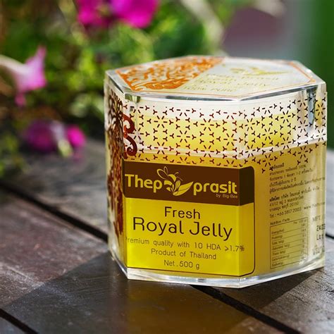 Marnys® royal jelly 1000mg with lecithin is a food supplement with significant nutritional value that provides energy in extraordinary situations of physical and mental activity. Fresh Royal jelly 500g | Thepprasit Honey Online Shopping ...