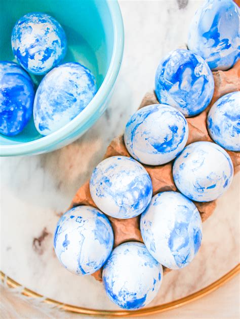 Diy Blue Marbled Easter Eggs Diary Of A Debutante