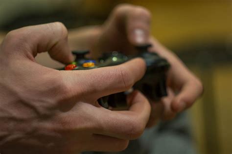 New York Teens Are Too Busy Playing Video Games To Have Sex