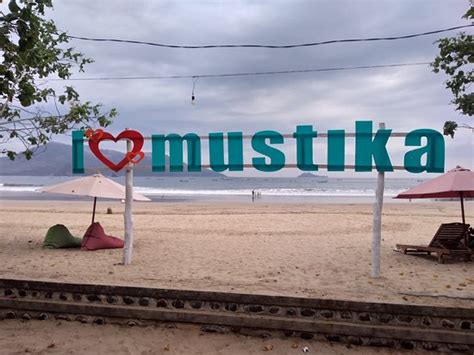 Mustika Beach Banyuwangi 2020 All You Need To Know Before You Go With Photos Tripadvisor
