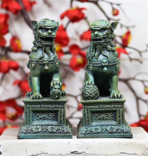 Ebros Chinese Forbidden Palace Guardian Pair Fu Foo Dogs Lions Figurine