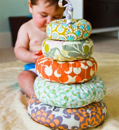 6 Gift Ideas to Sew for Babies | National Sewing Circle