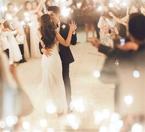 From taylor swift to tim mcgraw to kacey musgraves, pretty much every country here are my picks for the top country wedding songs for your first dance. 2018 Great First Dance Songs | Arabia Weddings