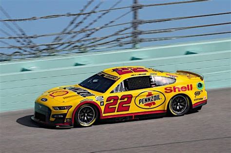 Joey Logano Takes Pole For Cup Championship Race At Phoenix
