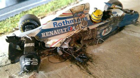 Ayrton Senna Imola Crash 1 Maggio 94 Classic Racing Cars Senna Crash Formula 1 Car