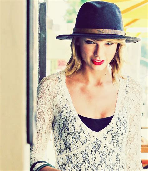 Love The Fedora Taylor Swift Pictures Taylor Swift Album Taylor Alison Swift