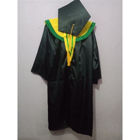 Detail Gambar Baju Toga Wisuda Koleksi Nomer 33