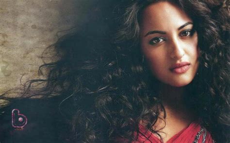 Sonakshi Sinha To Start Shooting For Biopic Haseena From February 2016