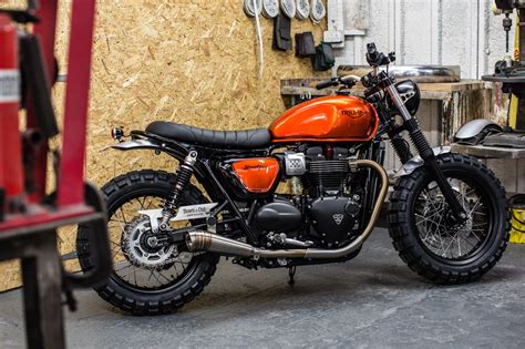 Sharing the same contemporary custom principles as the street twin, the street scrambler has the iconic bonneville silhouette combined with clean lines, minimal. Triumph Street Twin Custom | Triumph street twin, Triumph ...
