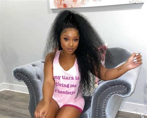 Reginae Carter Is Slaying In This Revealing Swimsuit See The Jaw Dropping Photo Celebrity