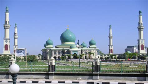 Berbagai Masjid Terindah Di Indonesia Yang Akan Membuat Anda Kagum