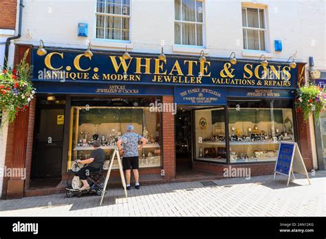 Wheate Jewellers Hi Res Stock Photography And Images Alamy
