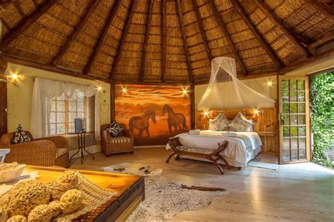 Experience Authentic Karoo Farm Like While Staying In This Spacious
