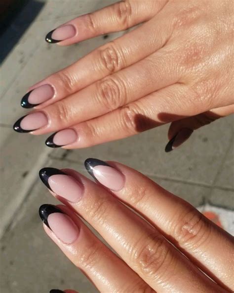 32 Almond Shaped Black French Tip Almond Nails Myharrtbook