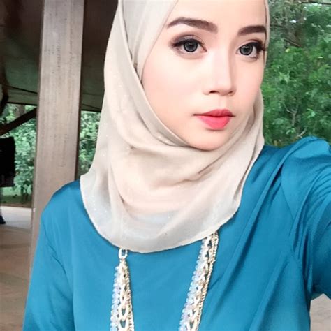 #sebab apa rasanya ustazah adilah pakai baju kurung kayuh basikal pergi mekah? Gadis Jilbab Satin 706 | Malaysian Baju Kurung