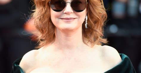 Impresionante Escote De Susan Sarandon En Cannes