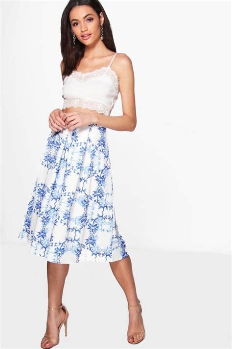 Boohoo Aurelia Floral Full Midi Skirt Queen Ranias Blue Floral Skirt Popsugar Fashion Photo 8