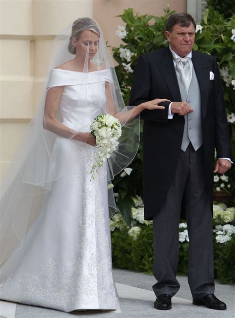 Blake lively hochzeit ryan reynolds. Charlene Wittstock {Dad and Bride don't look exactly happy ...