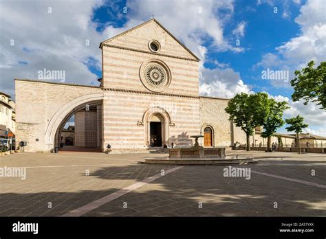 church of the holy sepulchre of st clare basilica of santa chiara assisi province of perugia