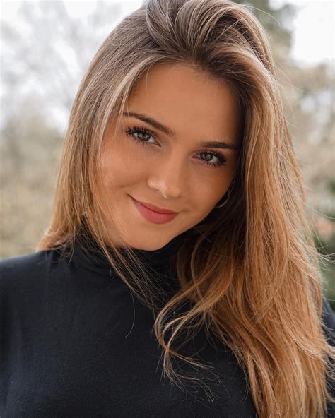 This Young Woman Is Beautiful Beyond Words Jessy Hartel