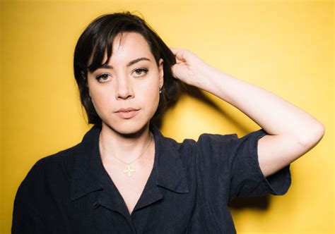 Aubrey Plaza Talks Sexuality — ‘i Fall In Love With Girls