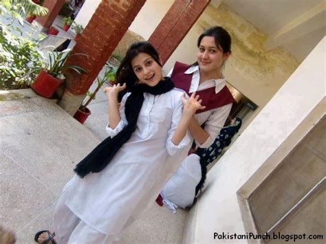 Pakistani Girls In School Uniform Pakistanipunch