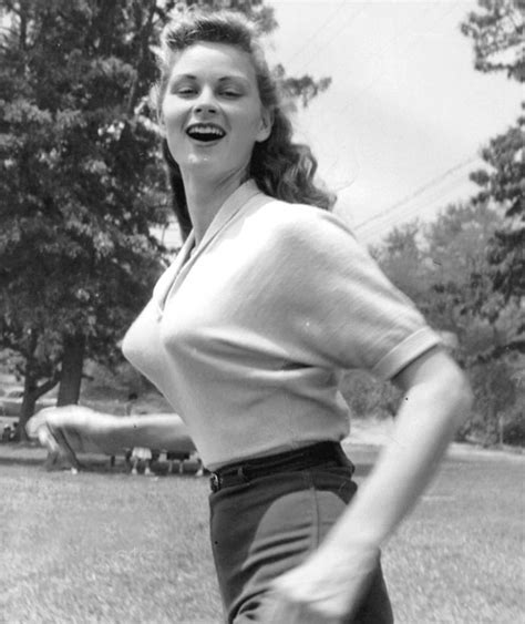 The Bullet Bra Ladies Of The 1940s And 1950s