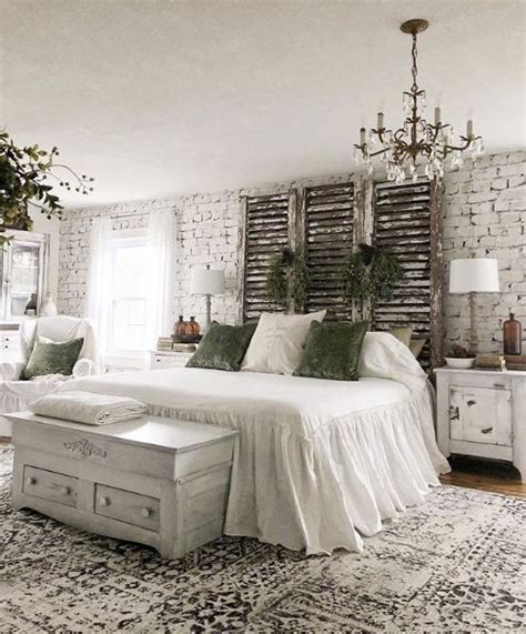 Modern Glam Bed Room Bedroomfurniture In 2020 Farmhouse Bedroom