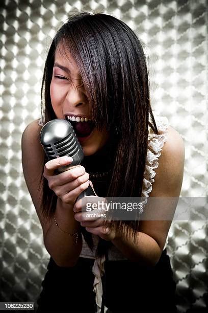 chinese female singers photos and premium high res pictures getty images