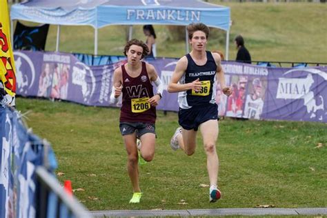 Heres A Rundown Of Saturdays All State Cross Country Championships At Devens The Boston Globe