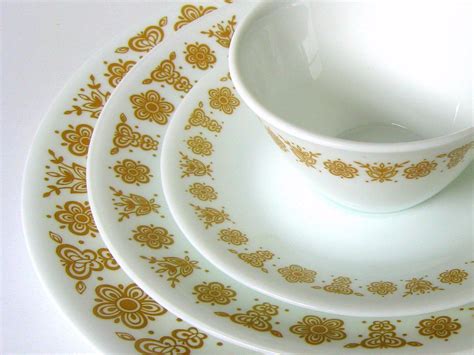 Heres Why These Plates Make Millions Of People Nostalgic Butterfly