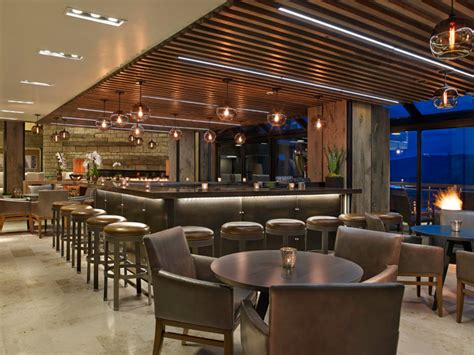 Colorado Lounge Gets Cozy With Modern Hotel Lighting