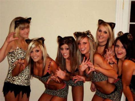 College Girls Wearing Sexy Costumes 47 Pics