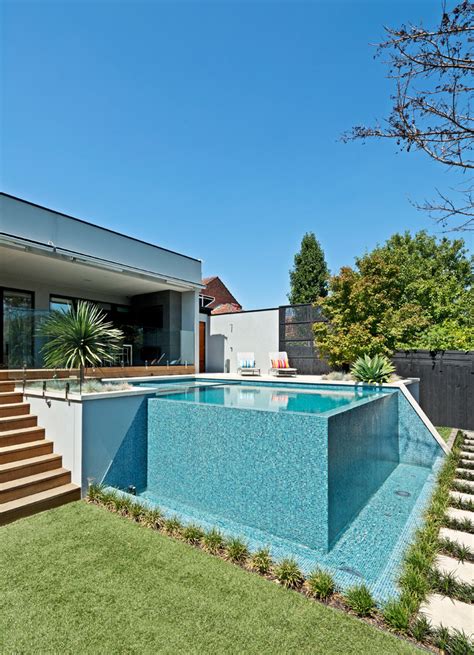 Kew Infinity Pool And Spa Modern Pool Melbourne By Neptune Swimming Pools Houzz