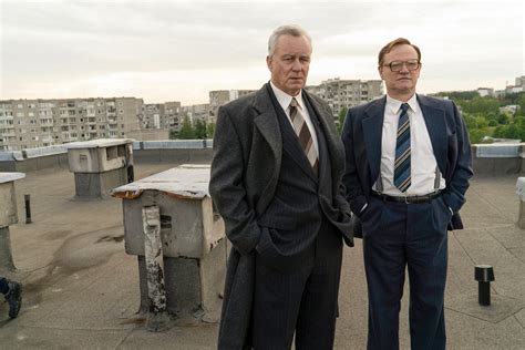 Comment Regarder La Série Chernobyl Gratuitement - [Série TV] Chernobyl : On s'y croirait et ça fait peur