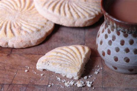 The traditional south american cookie gets a twist in this shortbread sandwich filled with coconut dulce de leche. Cookies (Biscuits) for an Irish Christmas - Irish Fireside ...