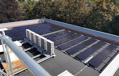 Solar Panels On Flat Roof What You Need To Know Esd Solar