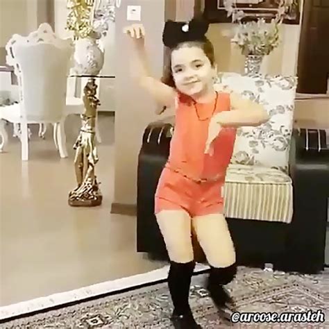 رقص دختر بچه