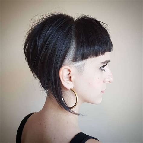 24 Asymmetrical Bob With Bangs That Are Stylishly Edgy