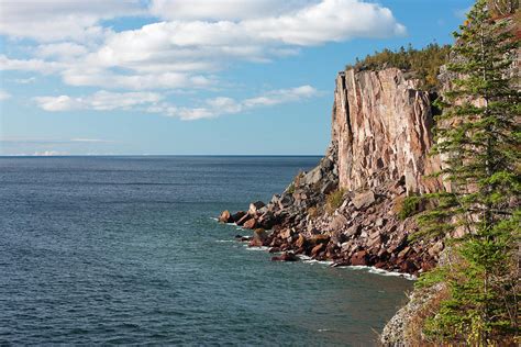 Sea Cliff Overlooking Lake Superior By Jimkruger