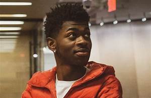 Lil Nas X S Old Town Road Appears On Billboard Country Airplay Chart