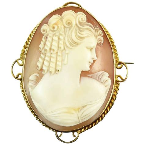 Vintage Cameo Brooch Hallmarked 1974 Yellow Gold Surround For Sale At