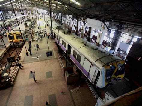 Shocking Viral Video Mumbai Local Train Jumps Onto Platform At