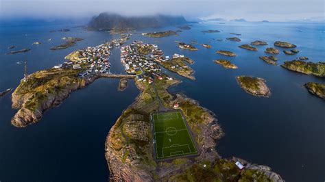 Henningsvaer Islands Lofoten Norway Windows Spotlight