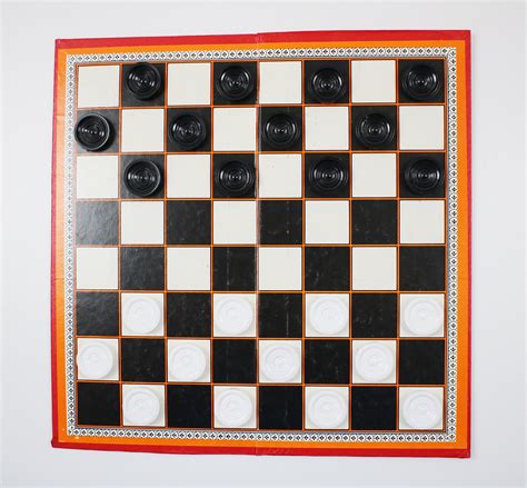 1970s Draughts Board Game By Berwick Retro Games Etsy