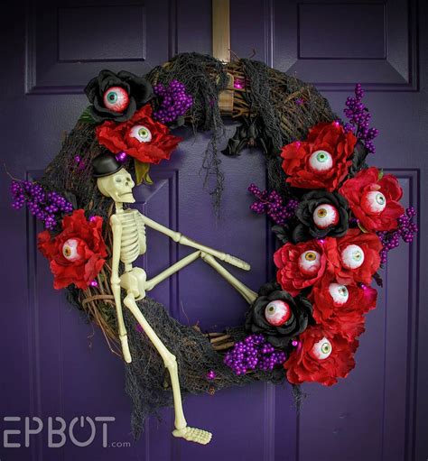 Epbot Ive Got My Eyes On This Halloween Wreath Diy