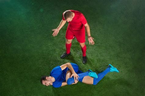 5 Reasons Why Soccer Players Fake Injuries Soccerprime