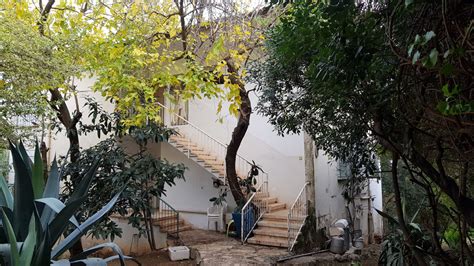 Places haifa, israel real estatereal estate service центр недвижимости, хайфа. For Sale from owner in Haifa - a BIG apartment in Duplex