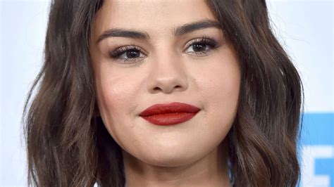 Selena Gomez Wiki Bio Net Worth Sister Parents Nationality Siblings