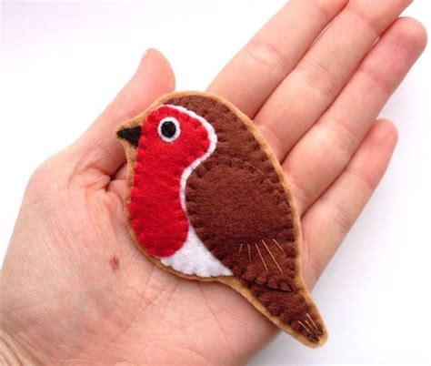 Diy Felt Robin British Bird Brooch Sewing Tutorial Felt Crafts
